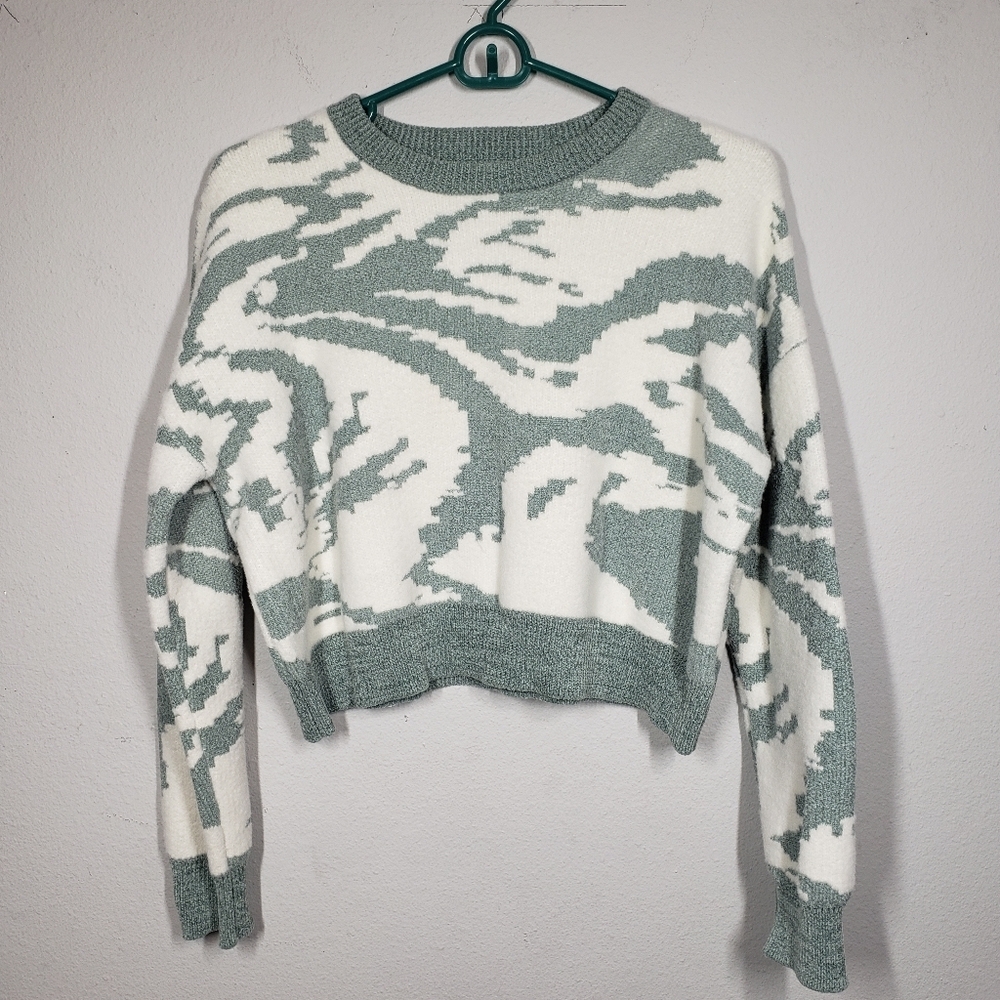 William Rast Green and White Cropped Crewneck Sweater Size Medium